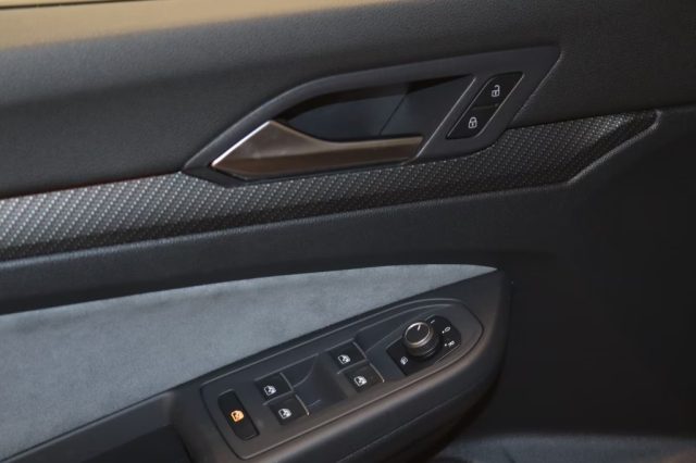 VOLKSWAGEN Golf usata, con Controllo automatico clima