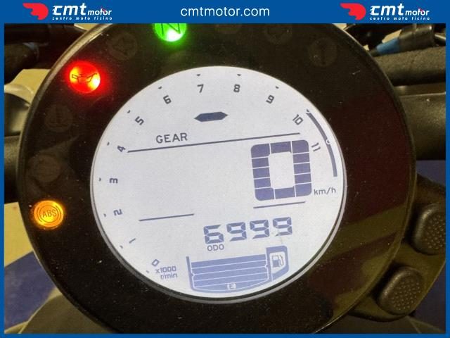 YAMAHA XSR 700 usata 4