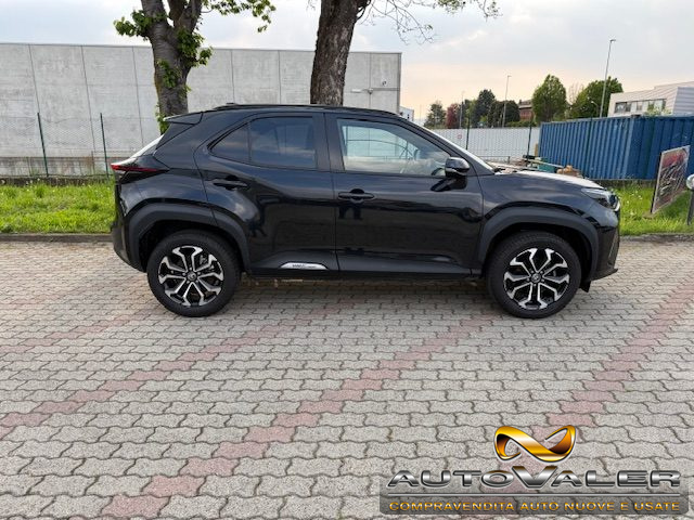 TOYOTA Yaris Cross usata, con Autoradio
