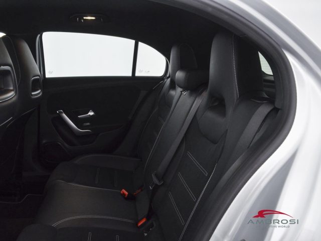 MERCEDES-BENZ A 180 usata 9