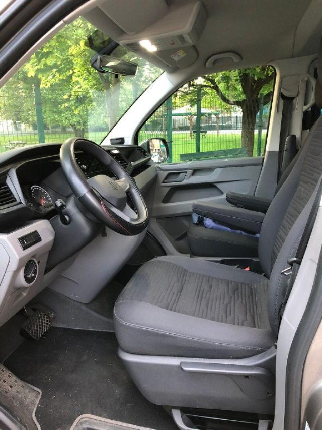 VOLKSWAGEN Caravelle usata, con Controllo automatico clima