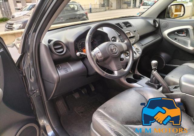 TOYOTA RAV 4 usata, con Lettore CD