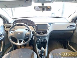 PEUGEOT 208 usata, con Bluetooth