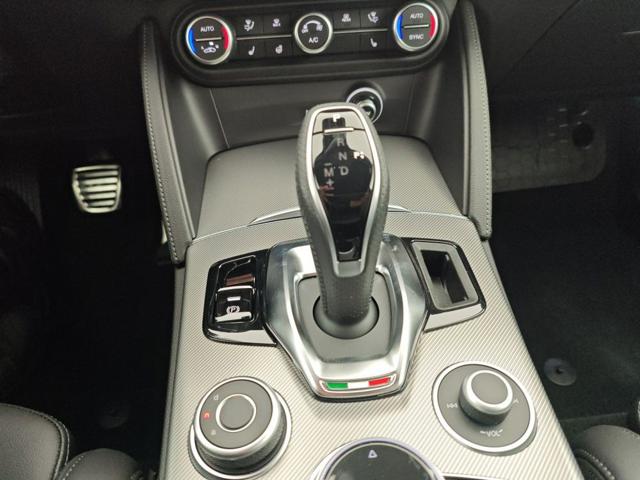 ALFA ROMEO Stelvio usata, con Controllo automatico clima