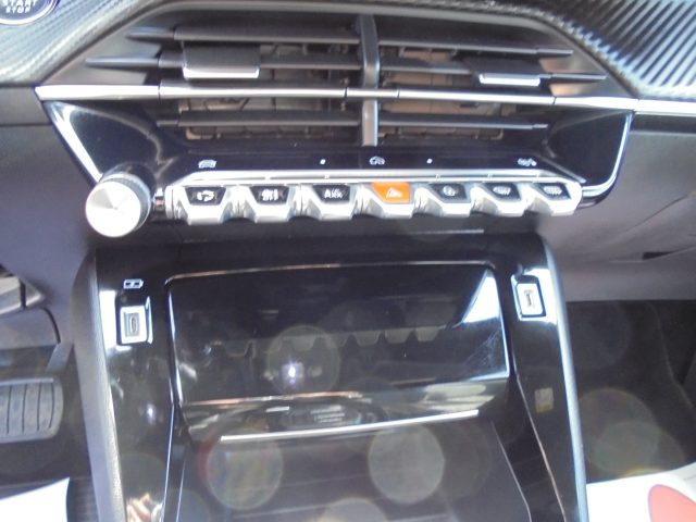 PEUGEOT 2008 usata 39