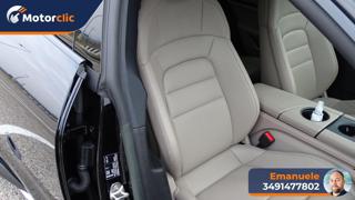 PORSCHE Taycan usata 60