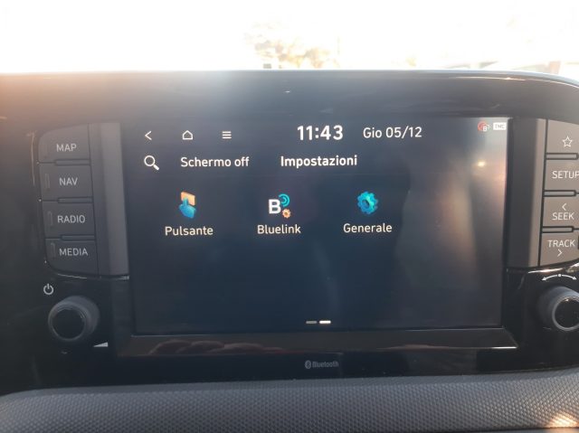 HYUNDAI i10 usata, con Specchietti laterali elettrici