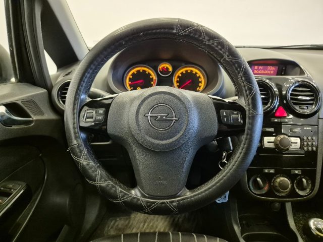 OPEL Corsa usata, con Climatizzatore