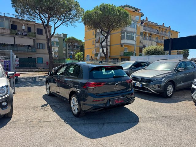 VOLKSWAGEN Golf usata, con Autoradio