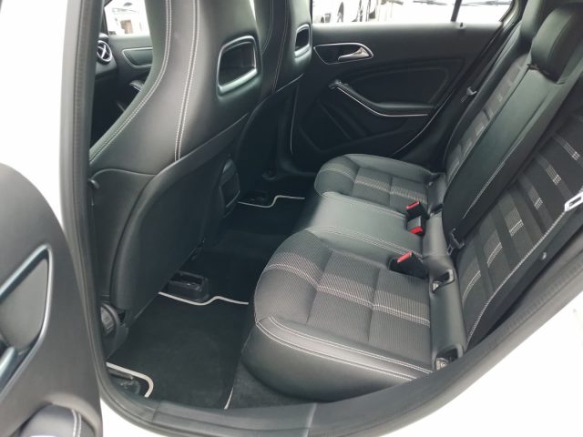 MERCEDES-BENZ A 180 usata, con Cronologia tagliandi