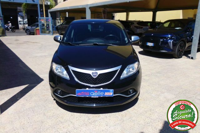 LANCIA Ypsilon usata, con Airbag