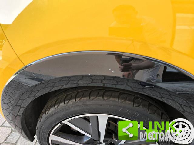 PEUGEOT 208 usata, con Hill holder