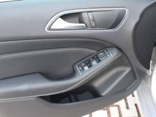 MERCEDES-BENZ B 180 usata, con Vivavoce