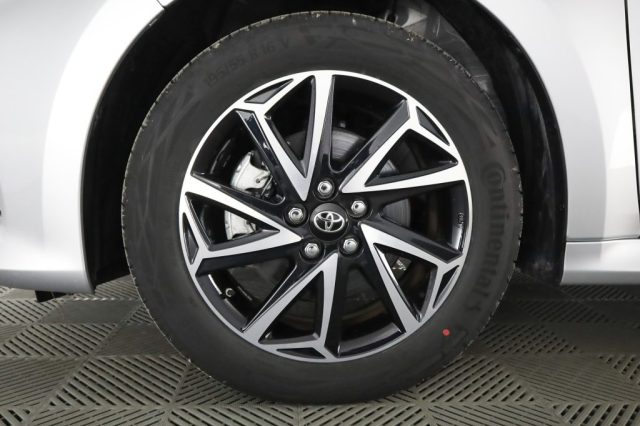 TOYOTA Yaris usata 8