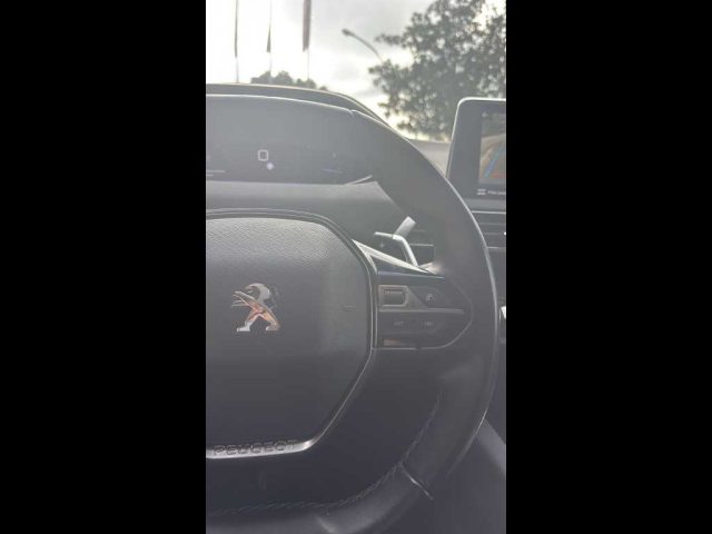 PEUGEOT 3008 usata, con Autoradio digitale