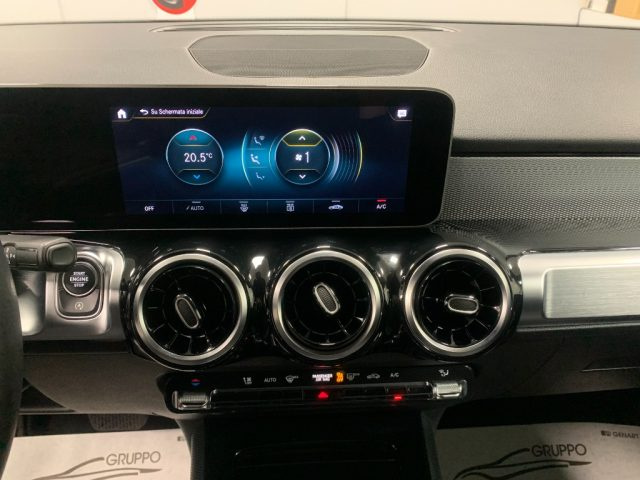 MERCEDES-BENZ GLB 200 usata, con Park Distance Control