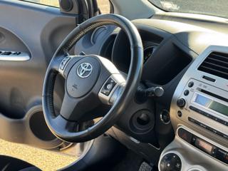 TOYOTA Urban Cruiser usata 25