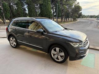 VOLKSWAGEN Tiguan usata, con Airbag laterali