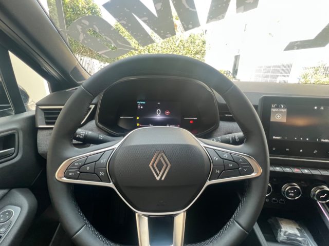 RENAULT Clio usata, con Sistema di navigazione