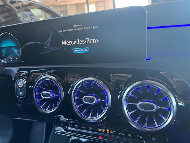 MERCEDES-BENZ A 180 usata, con Cronologia tagliandi