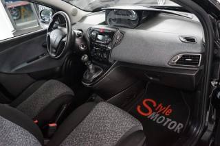 LANCIA Ypsilon usata, con Autoradio digitale