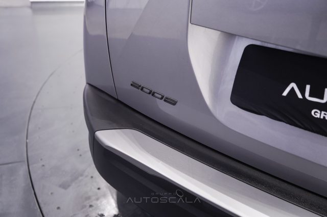 PEUGEOT 2008 usata, con Android Auto