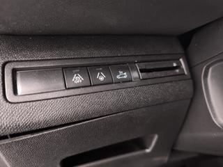 PEUGEOT 3008 usata, con USB