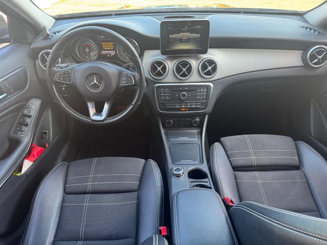 MERCEDES-BENZ GLA 220 usata, con Chiusura centralizzata