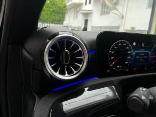 MERCEDES-BENZ A 180 usata, con Volante multifunzione