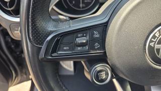 ALFA ROMEO Stelvio usata, con Volante in pelle