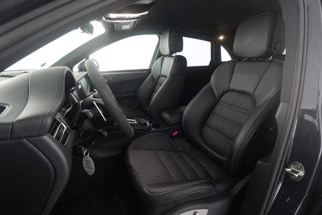 PORSCHE Macan usata 8