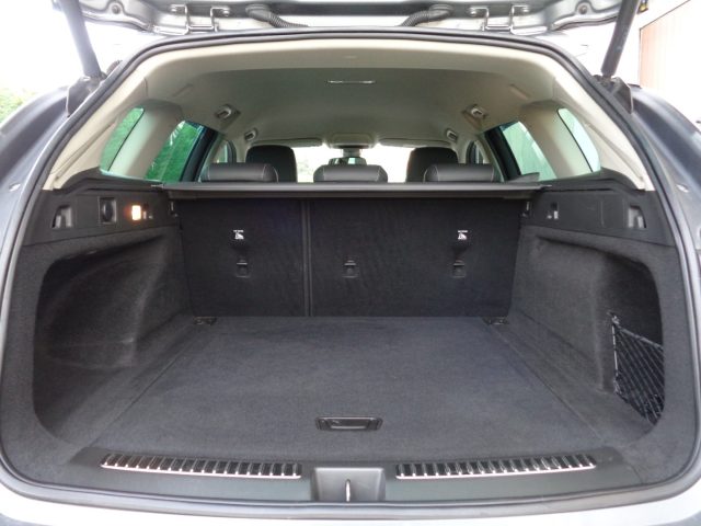 OPEL Insignia usata, con Controllo automatico clima