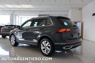 VOLKSWAGEN Tiguan usata, con Airbag laterali