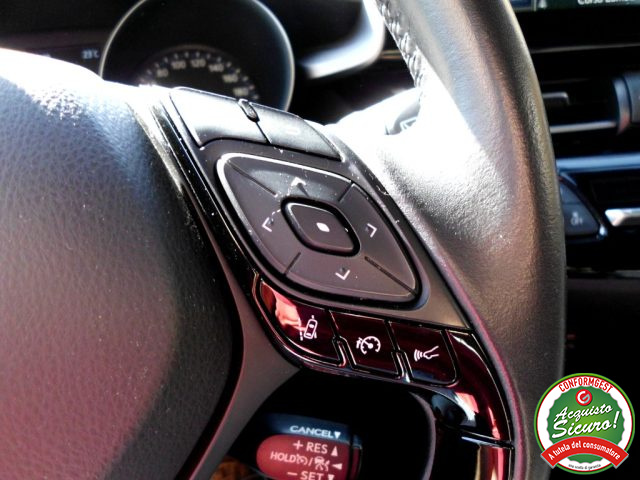 TOYOTA C-HR usata, con Luci diurne LED
