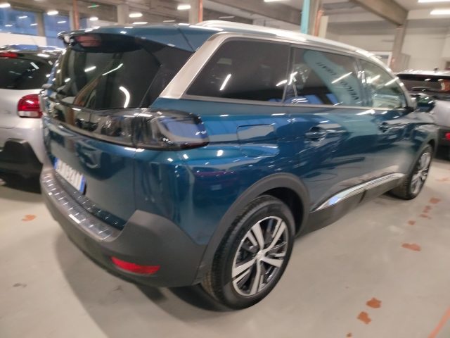 PEUGEOT 5008 usata, con Climatizzatore