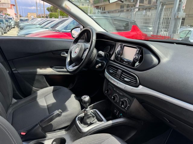 FIAT Tipo usata, con Controllo automatico clima