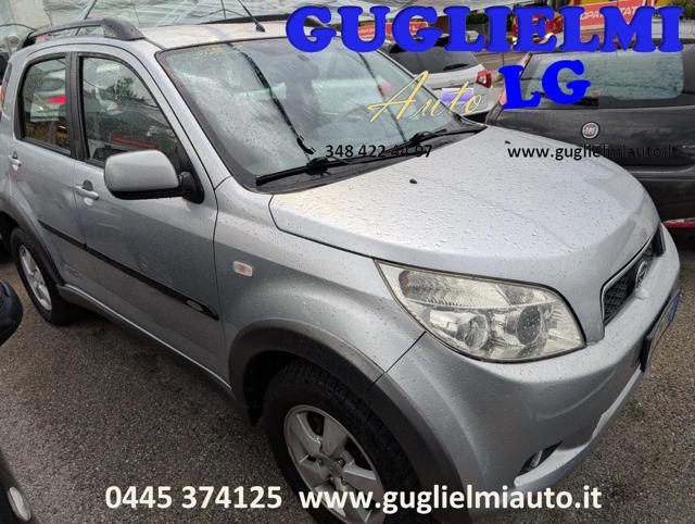 DAIHATSU Terios usata, con Autoradio