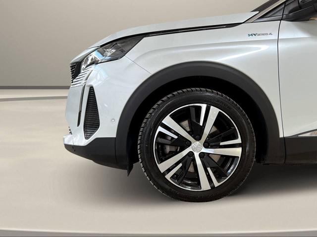 PEUGEOT 3008 usata, con Luci diurne