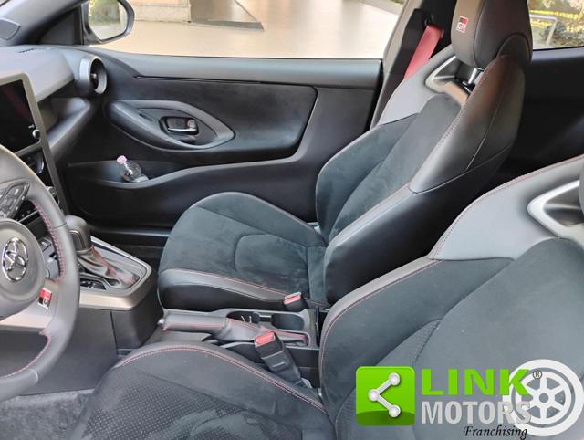 TOYOTA Yaris usata, con Sistema di navigazione