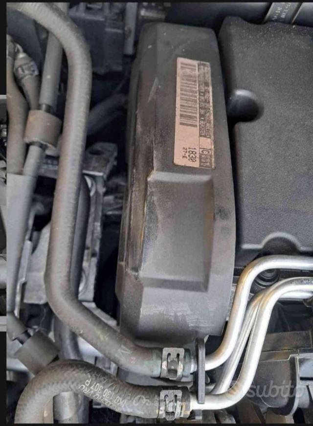 VOLKSWAGEN Touran usata 25