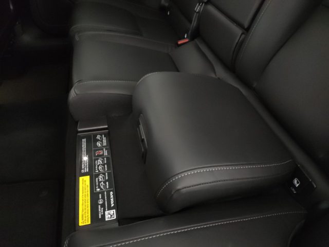 VOLVO XC60 usata, con Volante in pelle