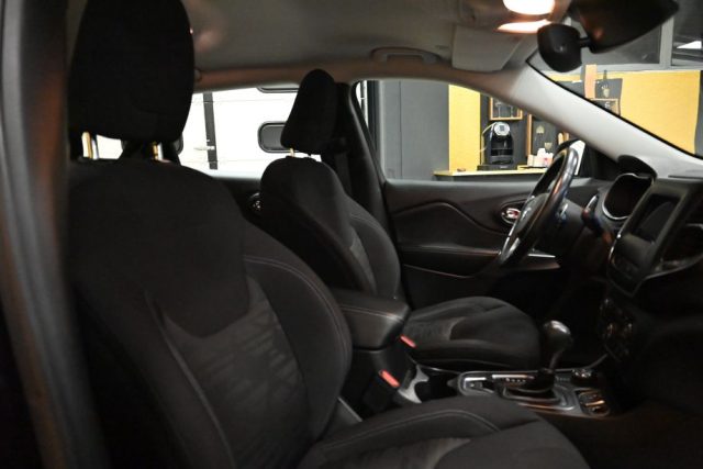 JEEP Cherokee usata 36