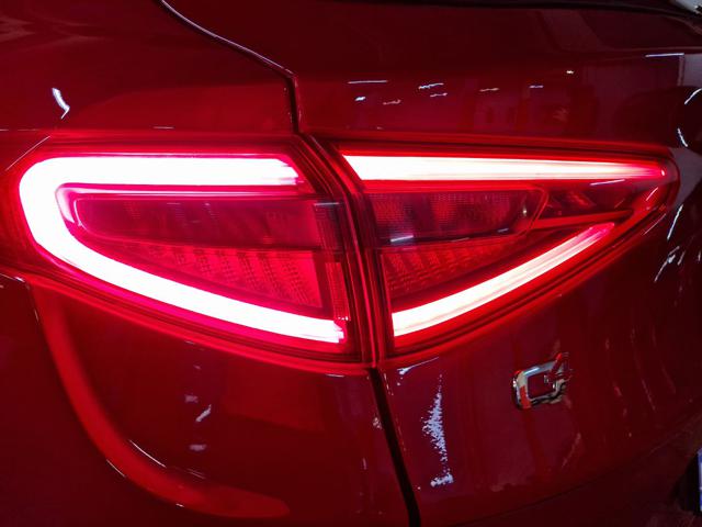 ALFA ROMEO Stelvio usata, con Sedile posteriore sdoppiato