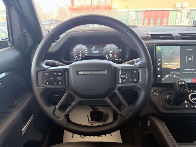 LAND ROVER Defender usata, con Autoradio