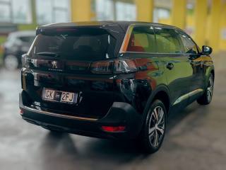 PEUGEOT 5008 usata, con Airbag Passeggero