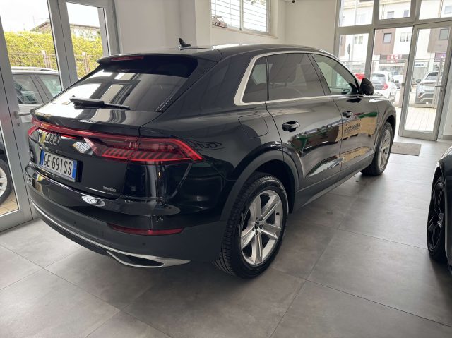 AUDI Q8 usata, con Alzacristalli elettrici