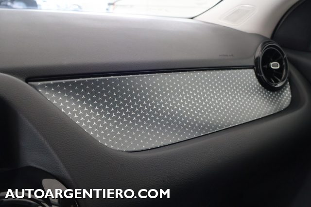 MERCEDES-BENZ GLA 180 usata, con Cruise Control