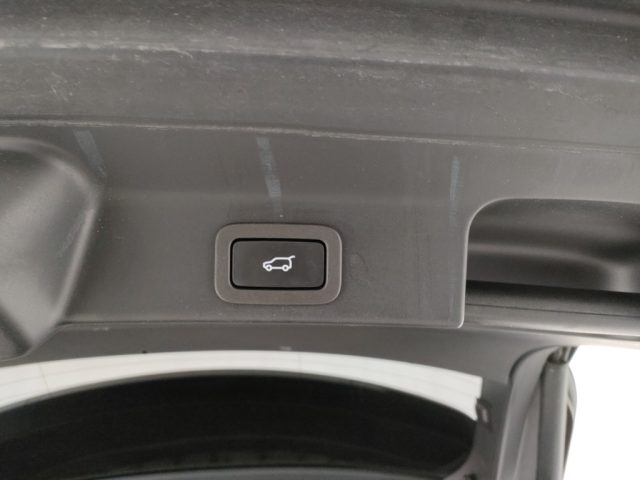 JAGUAR F-Pace usata, con Luci diurne LED