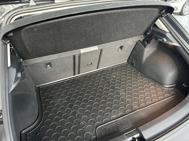 VOLKSWAGEN T-Roc usata, con Park Distance Control
