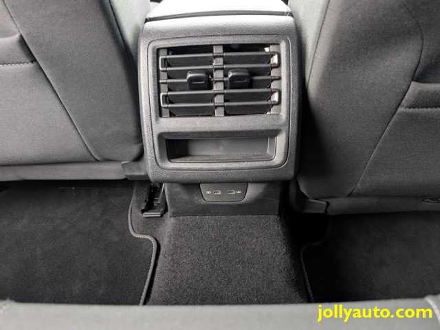 VOLKSWAGEN Golf usata, con Bluetooth